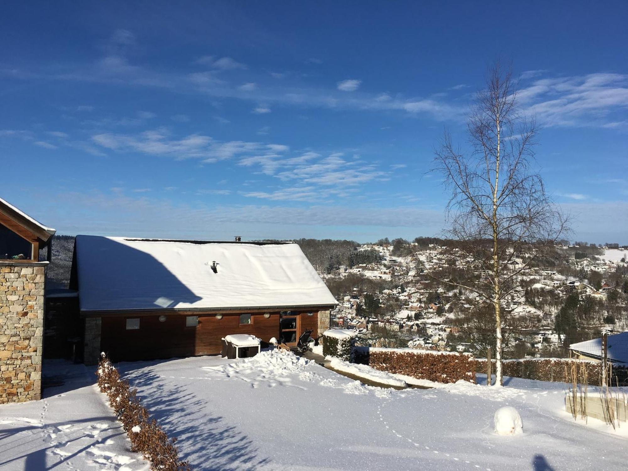 Luxury Apartment In Malmedy With Bubble Bath Exterior photo