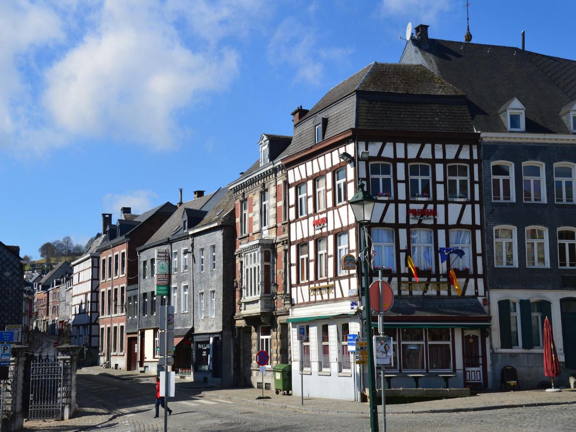 Luxury Apartment In Malmedy With Bubble Bath Exterior photo