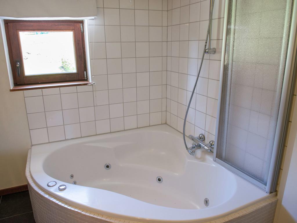 Luxury Apartment In Malmedy With Bubble Bath Exterior photo